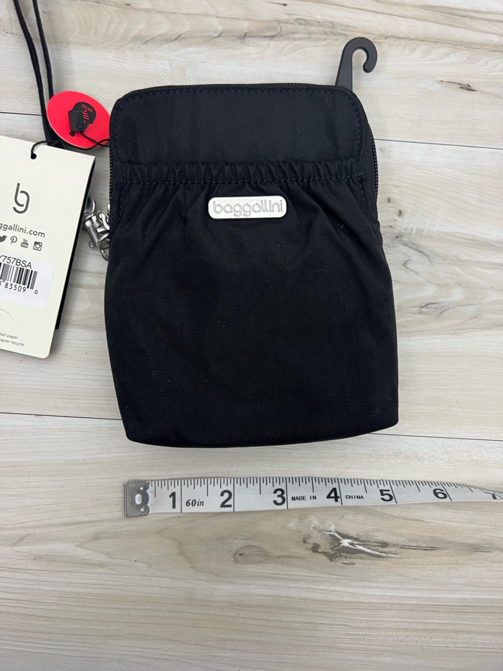 Baggallini NWT Black RFID Crossbody Purse - Picture 6 of 6